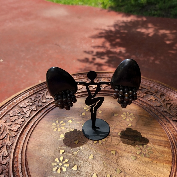 Vintage Monies Earrings - Picture 8 of 10